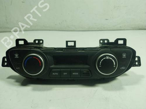 Used Climate control Climate control 16547901 16547901