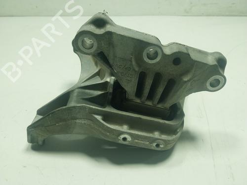 Used Engine mount Engine mount PEUGEOT EXPERT Van (V_) 1.5 BlueHDi 100 (102 hp) 17804717 17804717