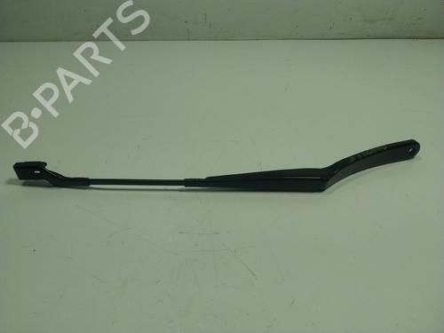 Used Front windshield wiper arm FORD FOCUS IV (HN) 1.5 EcoBoost (150 hp) 17912458