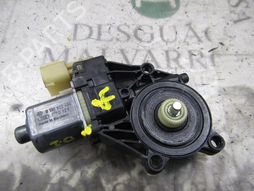 Used Left front window motor FORD FIESTA VI (CB1, CCN) 1.4 TDCi (70 hp) 3826836
