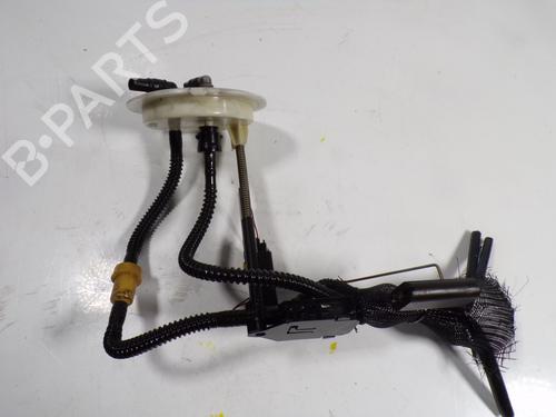 Used Fuel pump BMW 5 (E60) 525 d (177 hp) 6929364