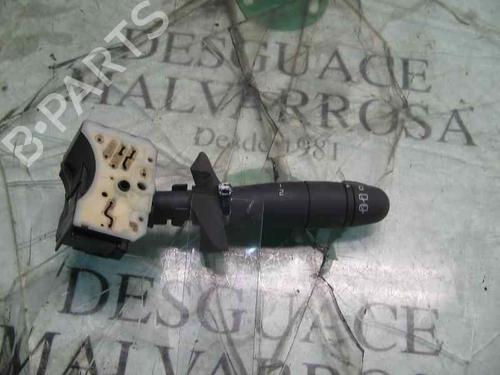 Used Steering column stalk RENAULT CLIO II (BB_, CB_) 1.2 (BB0A, BB0F, BB10, BB1K, BB28, BB2D, BB2H, CB0A,... (58 hp) 3778001