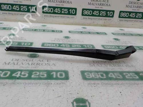 Used Front windshield wiper arm HONDA CIVIC VIII Hatchback (FN, FK) 1.8 (FN1, FK2) (140 hp) 4451872