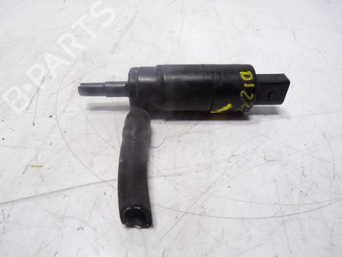 Sprinklervæskepumpe VW TOUAREG (7LA, 7L6, 7L7) 2.5 R5 TDI (174 hp) 14287444