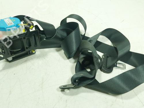 Used Rear left seatbelt TOYOTA YARIS CROSS (MXP_) 1.5 Hybrid (MXPJ11) (131 hp) 31148441