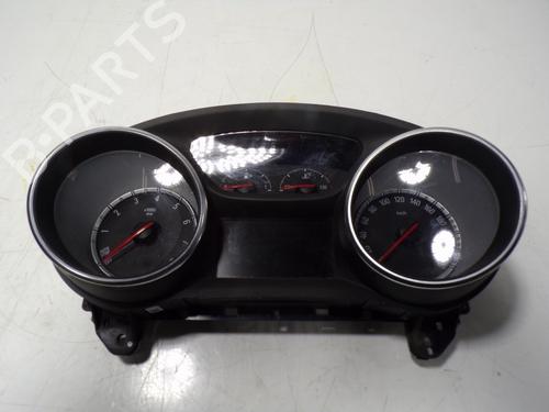 Used Instrument cluster OPEL ASTRA K (B16) [2015-2022]  12595404
