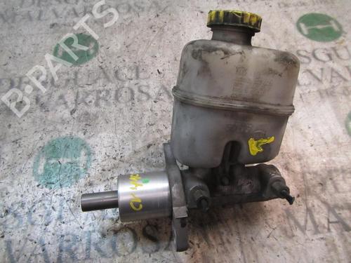 Used Brake master cylinder Brake master cylinder JEEP CHEROKEE (KJ) 2.5 CRD 4x4 (143 hp) 3833957 3833957