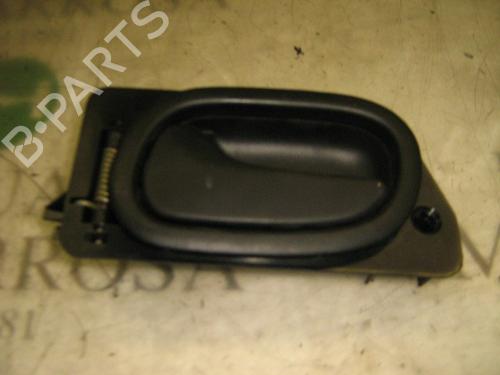 Used Front left interior door handle RENAULT LAGUNA I (B56_, 556_) 2.0 (B56C/H/N) (113 hp) 3741509