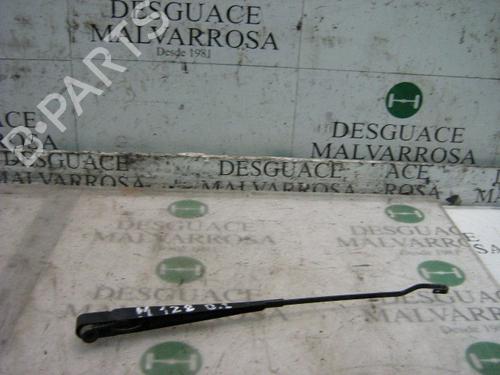 Used Front windshield wiper arm FORD ESCORT V Saloon (AFL) [1993-1995]  3747904