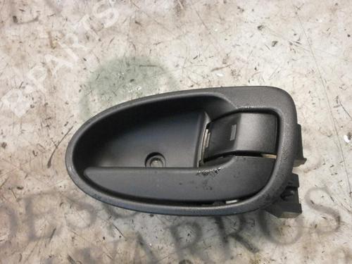 Used Front right interior door handle Front right interior door handle TOYOTA YARIS (_P1_) [1999-2005] 3786945 3786945