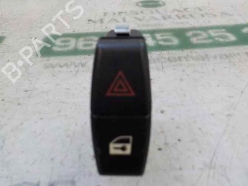 Used Warning switch BMW X5 (E70) 3.0 d (235 hp) 5681965