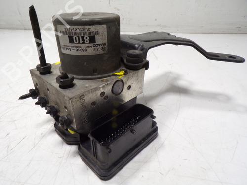 Used ABS pump KIA CARENS IV 1.7 CRDi (116 hp) 13817856
