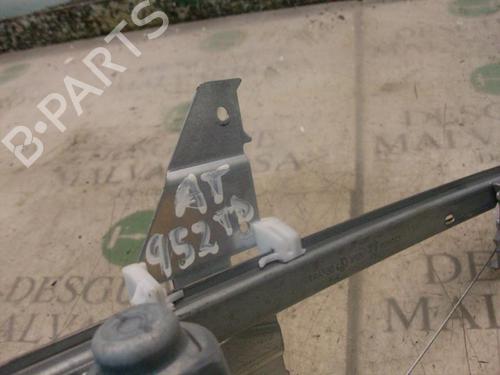 Rudehejsemekanisme Højre bagtil PEUGEOT 307 Break (3E) 1.6 HDi | BP3739061C25 