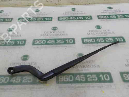 Used Front windshield wiper arm LAND ROVER RANGE ROVER SPORT I (L320) 2.7 D 4x4 (190 hp) 5668897