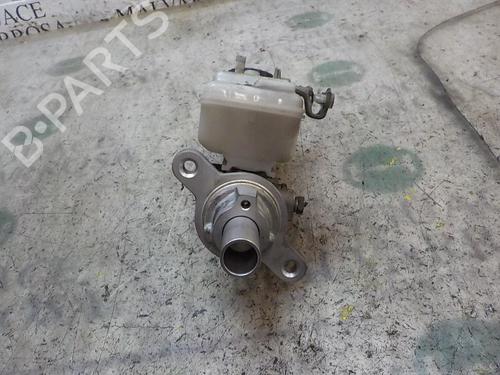 Used Brake master cylinder TOYOTA AURIS (_E15_) 2.0 D-4D (ADE150_, ADE150R) (126 hp) 3850051