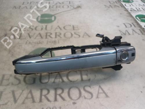 Used Front left exterior door handle MERCEDES-BENZ CLK (C208) [1997-2003]  3796553