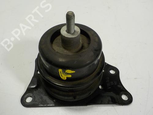 Used Engine mount Engine mount SKODA RAPID (NH3, NK3, NK6) 1.6 TDI (105 hp) 13569850 13569850