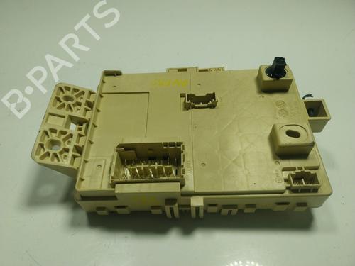 Used Fuse box Fuse box 17785599 17785599