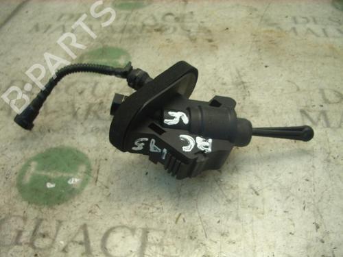 Used Clutch slave cylinder FORD FIESTA V (JH_, JD_) 1.4 TDCi (68 hp) 14266001