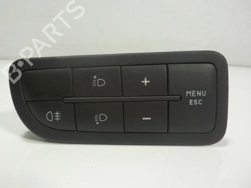 Used Switch Switch FIAT PUNTO EVO (199_) 1.3 D Multijet (199AXC1A, 199BXC1A, 199AXT1A, 199BXT1A) (75 hp) 11094812 11094812
