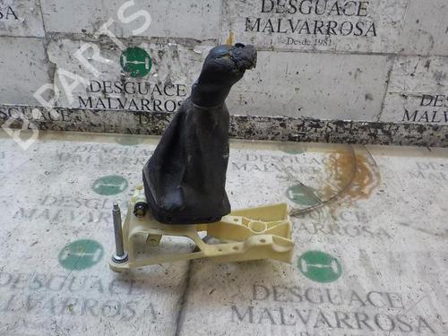 Used Gear lever Gear lever MERCEDES-BENZ VANEO (414) 1.7 CDI (414.700) (91 hp) 7410948 7410948