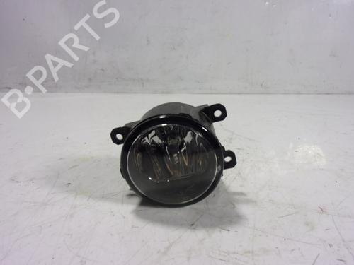left-front-fog-light-toyota-proace-van-mdz_-9687410080-2016-10160310 main image