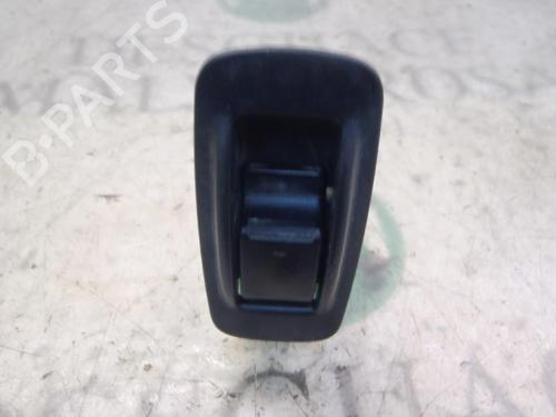 Used Right rear window switch TOYOTA COROLLA Verso (ZER_, ZZE12_, R1_) 2.2 D-4D (AUR10_, AUR10R) (136 hp) 3797910