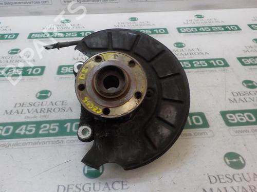 Used Left front steering knuckle VW PASSAT B6 Variant (3C5) 2.0 TDI 16V (140 hp) 3868215