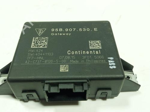 Elektronische module PORSCHE CAYENNE (92A) 3.6 GTS (440 hp) 26383168