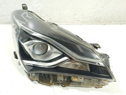 Used Right headlight Right headlight TOYOTA YARIS (_P13_) 1.5 Hybrid (NHP130_, NHP130) (101 hp) 36447526 36447526