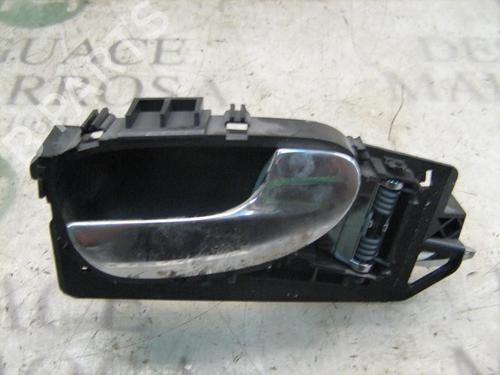 Used Rear right interior door handle Rear right interior door handle 3770605 3770605