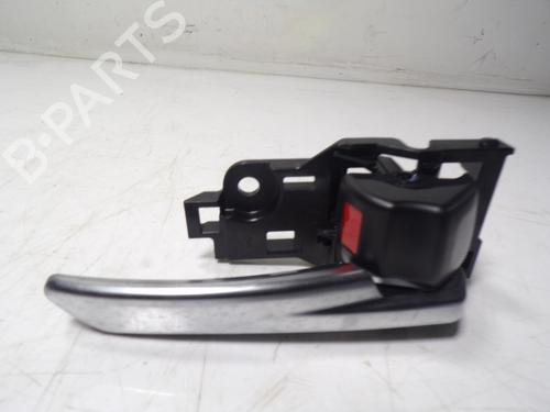 Used Rear right interior door handle Rear right interior door handle TOYOTA RAV 4 V (_A5_, _H5_) 2.5 Hybrid AWD (AXAH54) (178 hp) 13234137 13234137