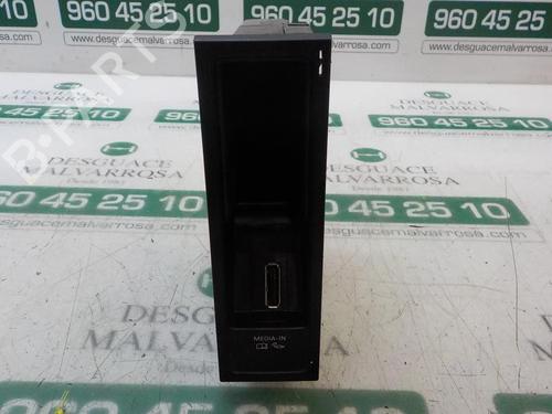 Used Electronic module Electronic module VW GOLF VI (5K1) 1.6 TDI (105 hp) 3866973 3866973