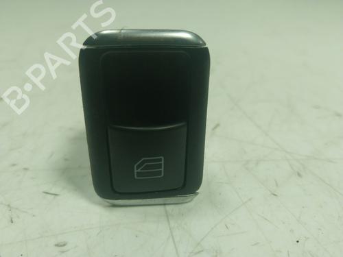 venstre-bagtil-elrude-kontakt-tesla-model-s-5yjs-90d-awd-10075077-2012-16520517 main image