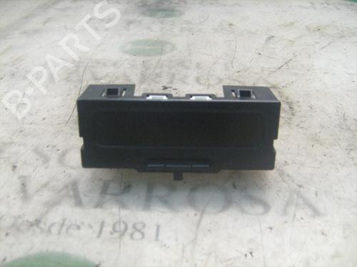 Used Switch Switch RENAULT MEGANE II (BM0/1_, CM0/1_) 1.9 dCi (BM0G, CM0G) (120 hp) 3734888 3734888