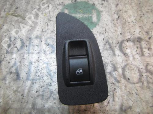 Used Right rear window switch Right rear window switch FIAT BRAVO II (198_) [2006-2016] 4009538 4009538