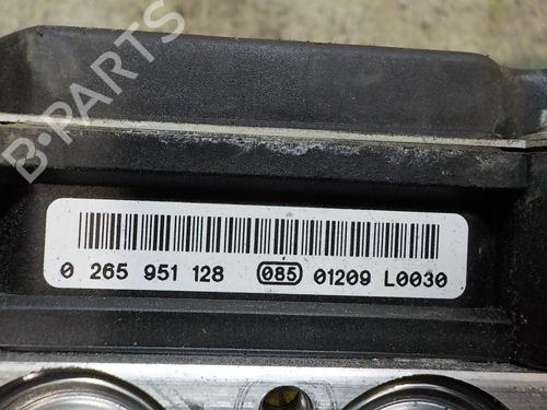 ABS pump RENAULT TWINGO II (CN0_)  | BP3851346M43 