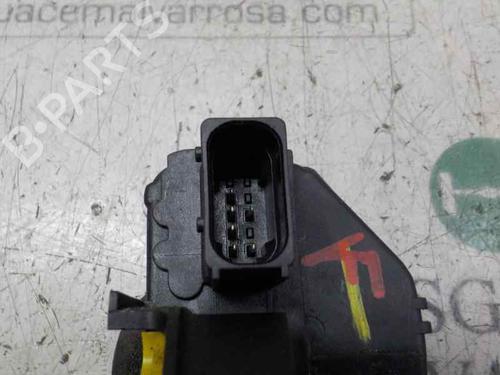 Front left lock OPEL ASTRA J (P10) 2.0 CDTI (68) | BP4688294C98 