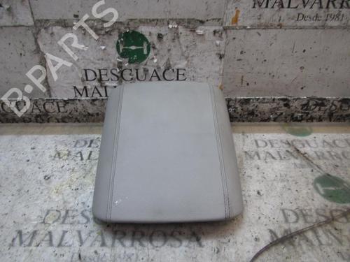 Used Armrest / Center console Armrest / Center console MERCEDES-BENZ R-CLASS (W251, V251) R 320 CDI 4-matic (251.022, 251.122) (224 hp) 7152285 7152285