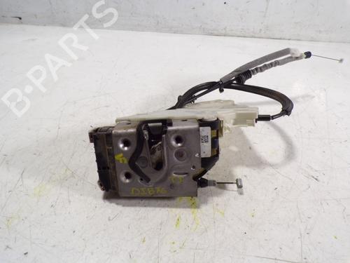 rear-left-lock-fiat-500x-334_-52139904-52028385-2014-9438867 main image