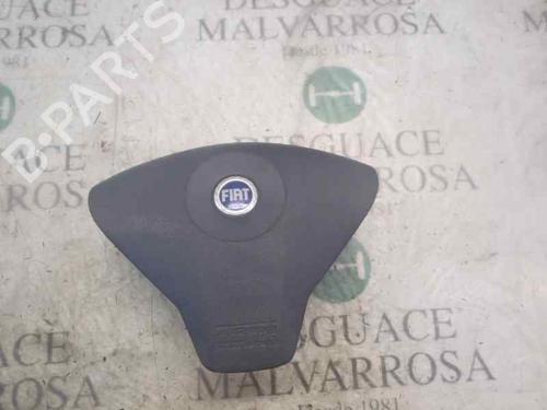 Used Driver airbag FIAT STILO (192_) 1.9 JTD (192_XE1A) (115 hp) 3804686