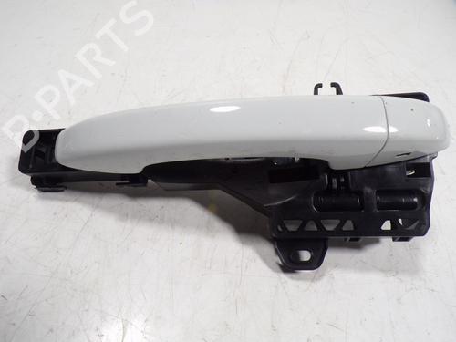 Used Front left exterior door handle RENAULT CLIO V (B7_) [2019-2025]  15064736