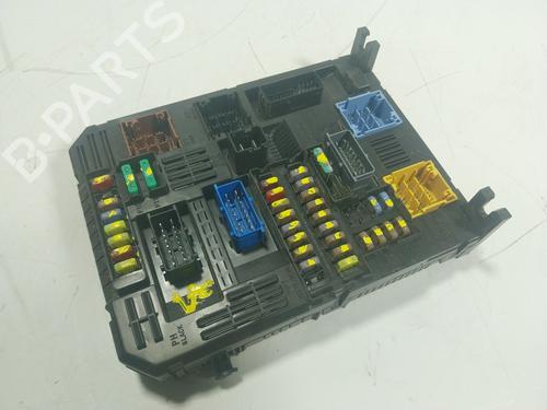 Used Fuse box Fuse box OPEL CORSA F (P2JO) 1.2 (68) (101 hp) 17659647 17659647