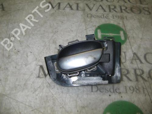 Used Front right interior door handle PEUGEOT 206 Hatchback (2A/C) 1.6 16V (107 hp) 3763061