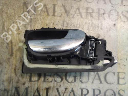 Used Front right interior door handle Front right interior door handle PEUGEOT 307 (3A/C) 1.4 16V (88 hp) 3813763 3813763