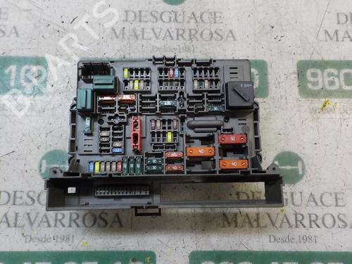 Used Fuse box BMW 1 (E87) 118 d (143 hp) 3871318