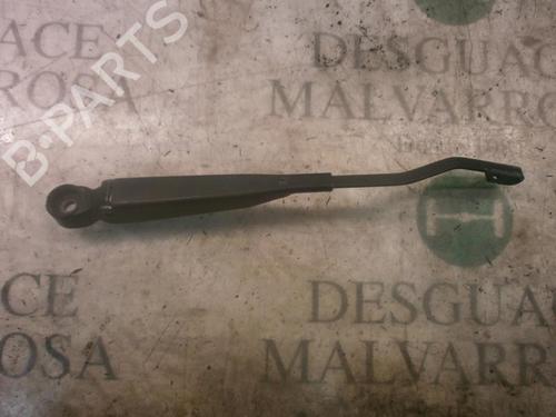 Used Rear windshield wiper arm CHRYSLER VOYAGER IV (RG, RS) 2.5 CRD (141 hp) 3801697