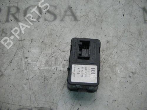 Venstre fortil elrude kontakt OPEL MERIVA A MPV (X03) 1.7 CDTI (E75) | BP3774818I27 