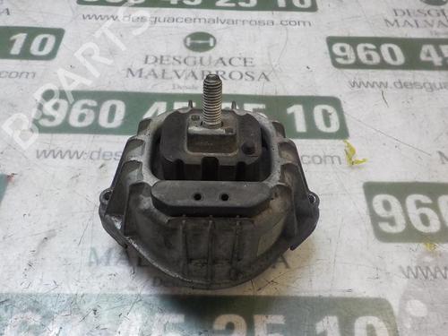Used Engine mount BMW 1 (E87) 118 d (143 hp) 9081349
