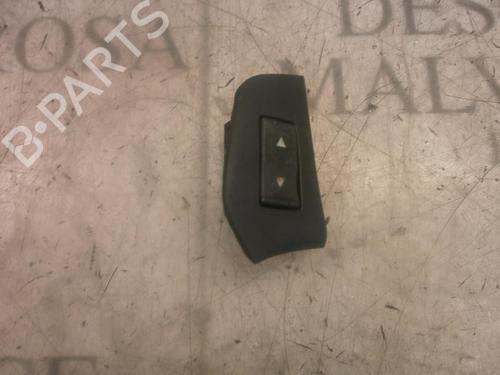 Used Right rear window switch Right rear window switch FIAT STILO (192_) 1.9 JTD (192_XE1A) (115 hp) 3803205 3803205